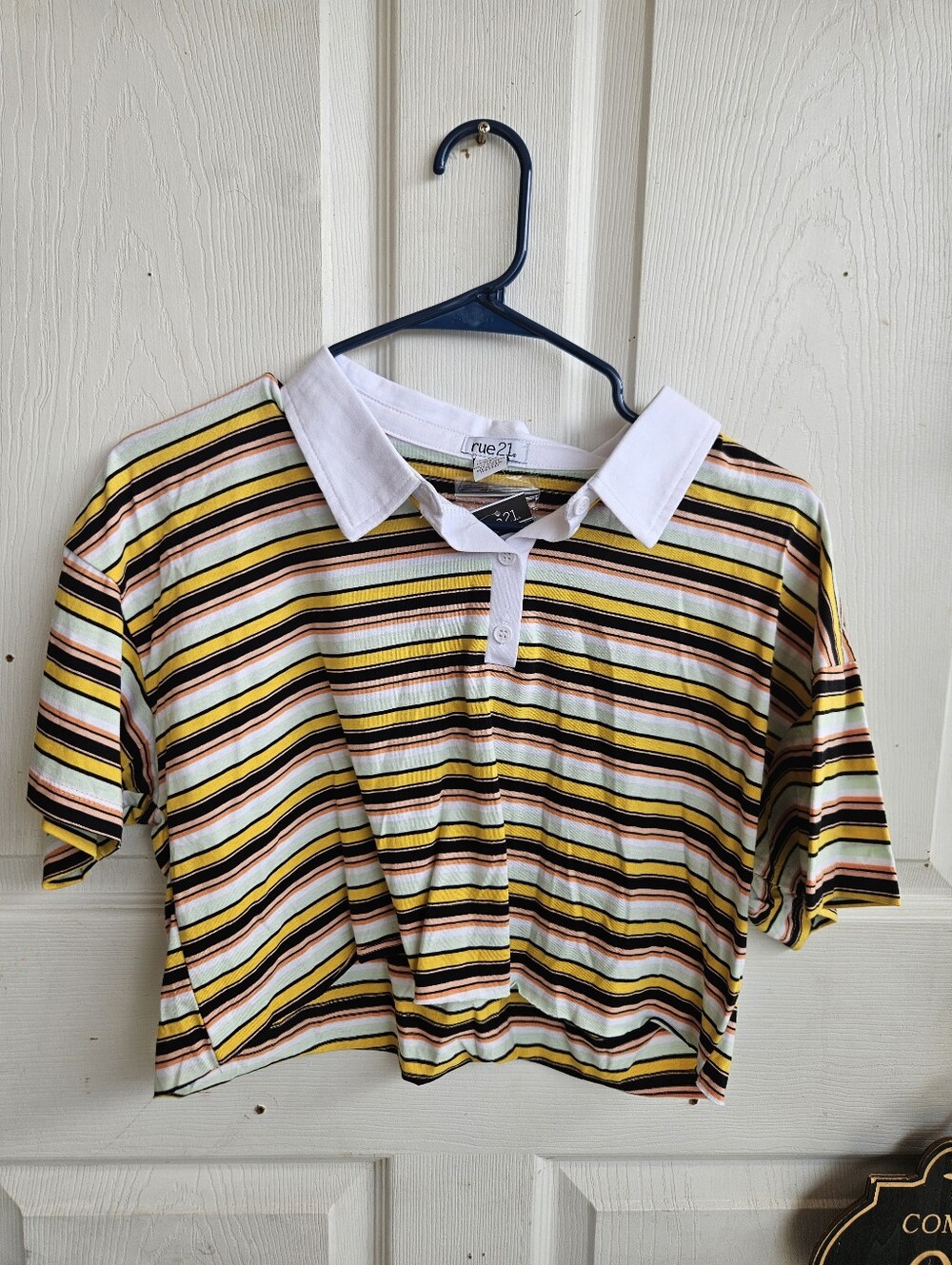 Women's Stripe Polo With A Collar Crop Rue21 Shirt Size Medium NWT
